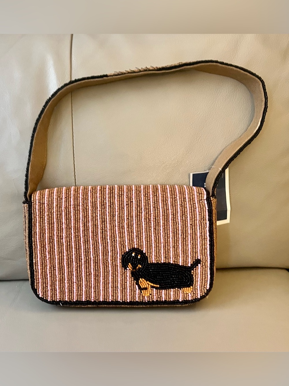 🔥🐶 Anthropologie Fiona Dachshund beaded shoulder bag- NWT- Rare & viral purse! - Picture 3 of 8